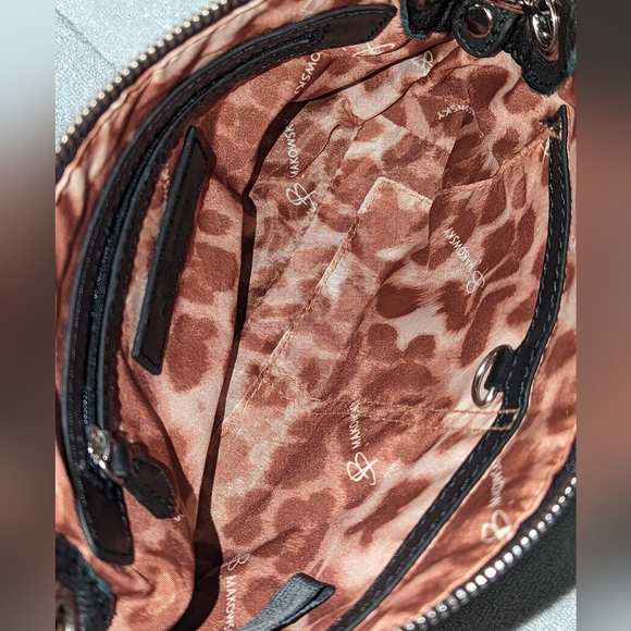 Bruce Makowsky black leather tooled crossbody bag. - Picture 8 of 9